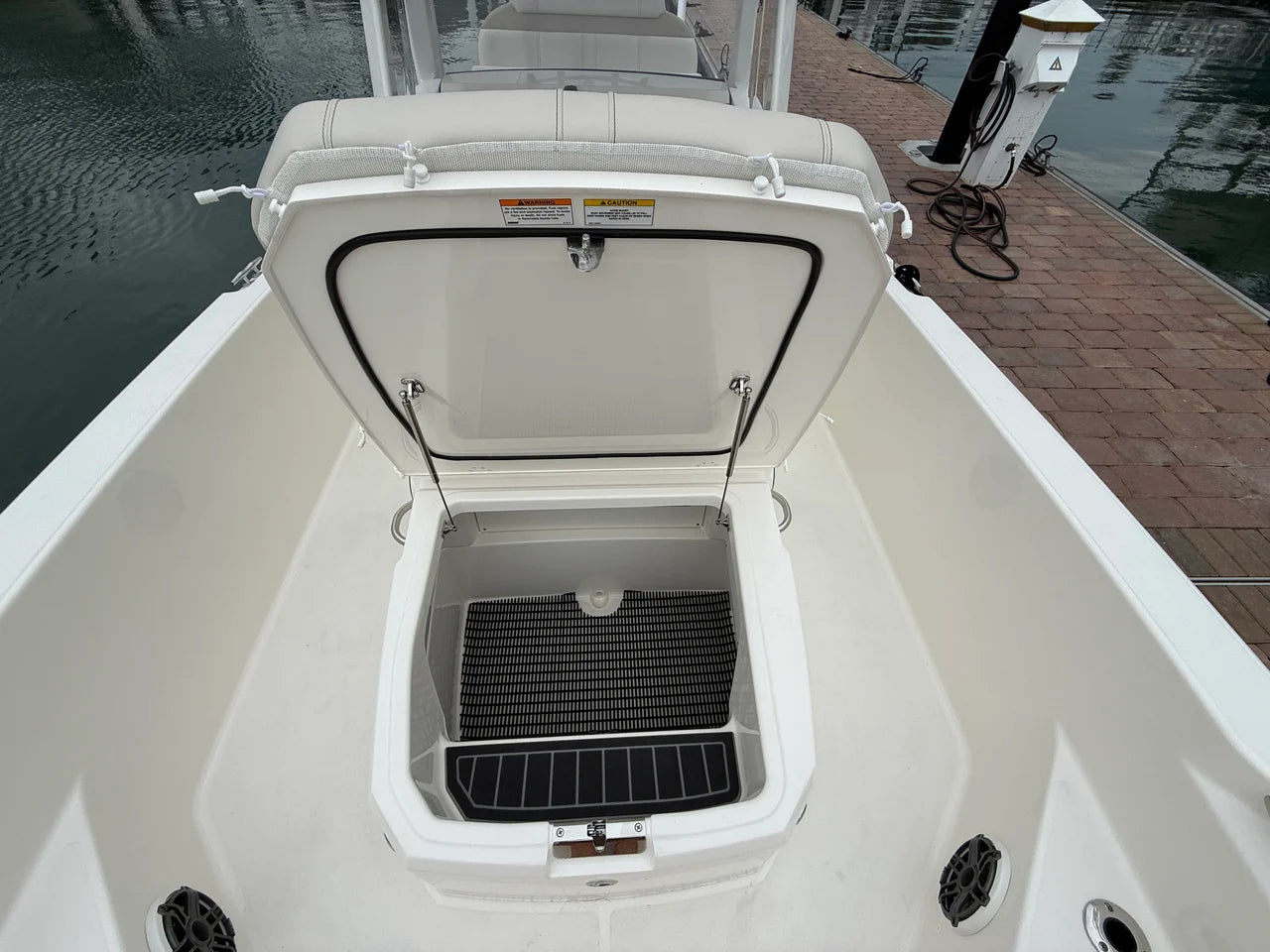 2026 Boston Whaler 250 Dauntless 25.0 feet, Sarasota, FL #9