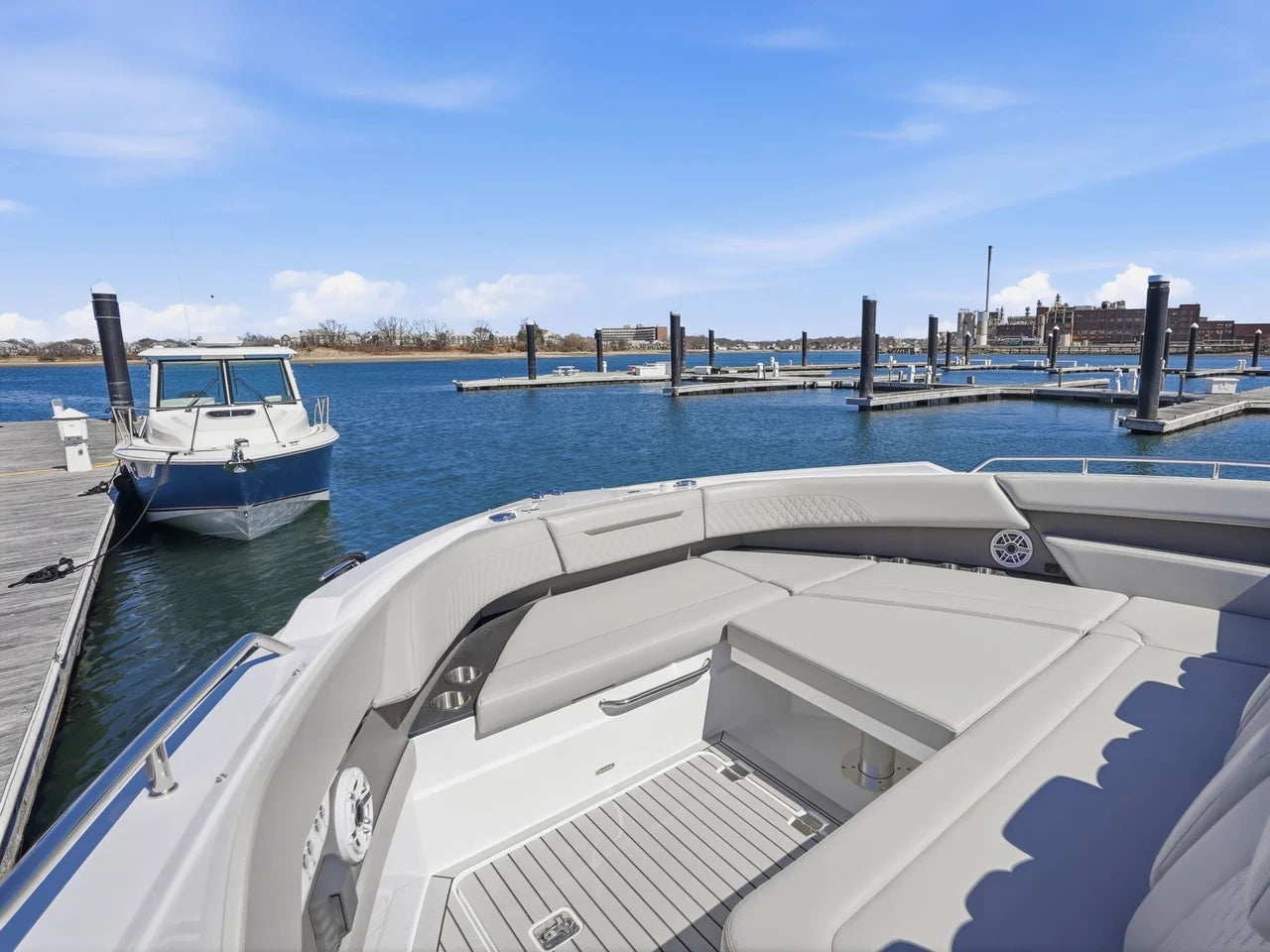 2026 Cruisers Yachts 50GLS OB 50.0 feet, Quincy, MA #49