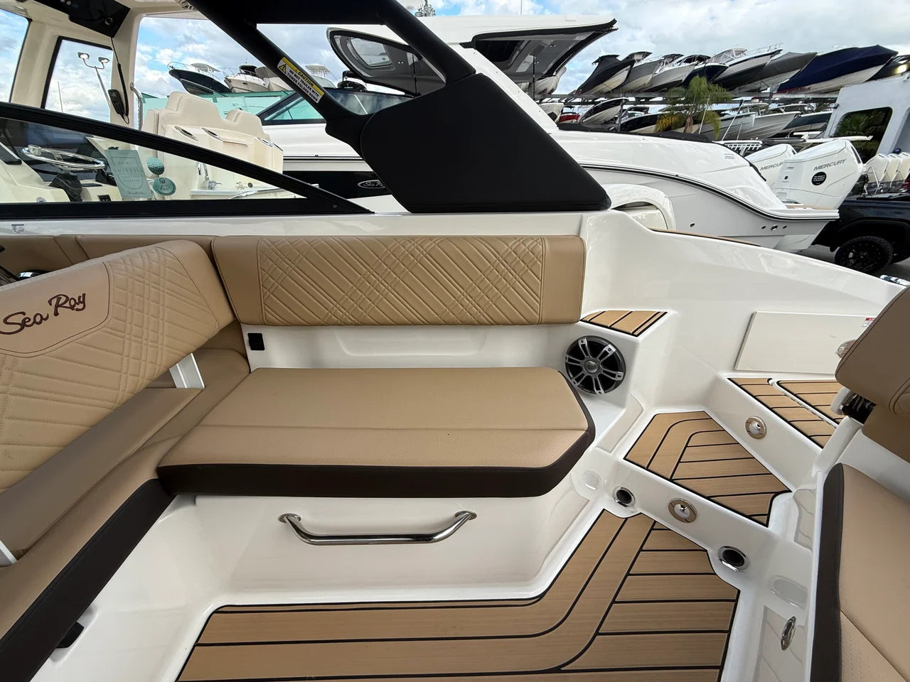 2026 Sea Ray SDX 270 Outboard 27.0 feet, Miami, FL #14
