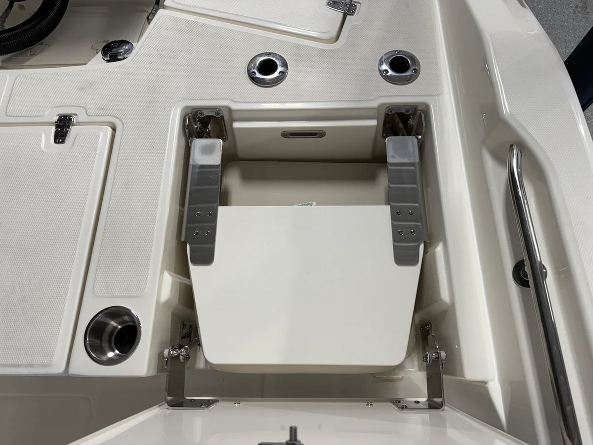 2026 Boston Whaler 250 Dauntless 25.0 feet, Crosslake, Minnesota #30