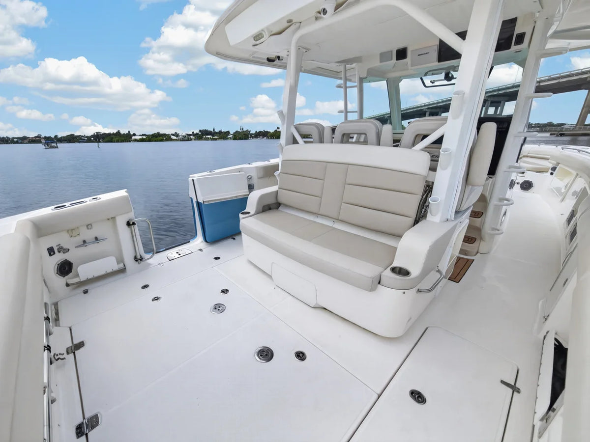 2018 Boston Whaler 380 OUTRAGE 38.0 feet, Stuart, Florida #44