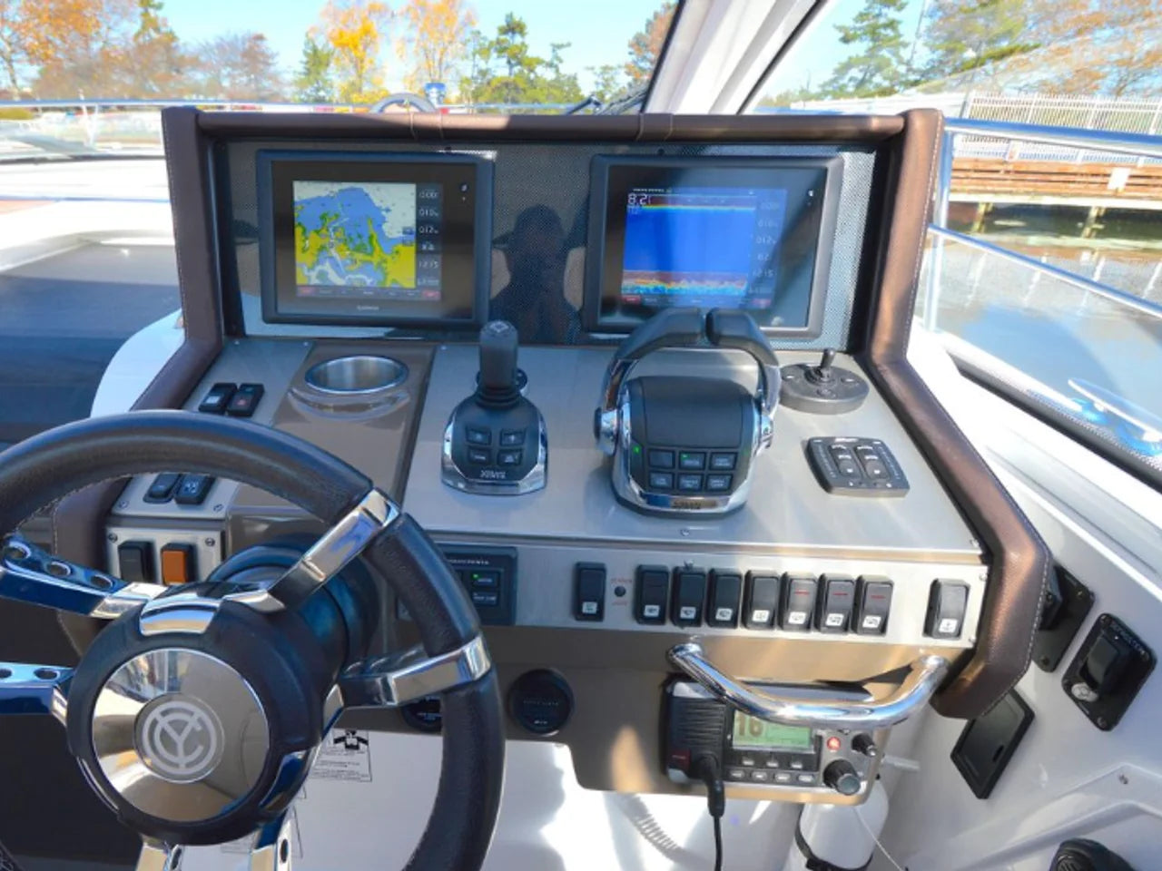 2016 Cruisers Yachts 390 EXPRESS COUPE 39.0 feet, Stuart, FL #11