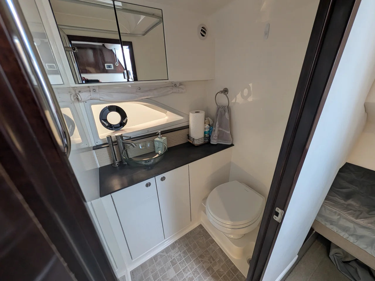 2019 Sea Ray 320 SUNDANCER 32.0 feet, Chesapeake City, MD #39