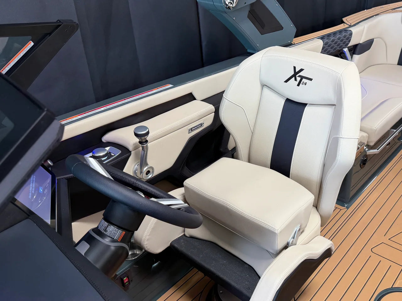 2027 Mastercraft XT24 24.0 feet, Nisswa, Minnesota #70