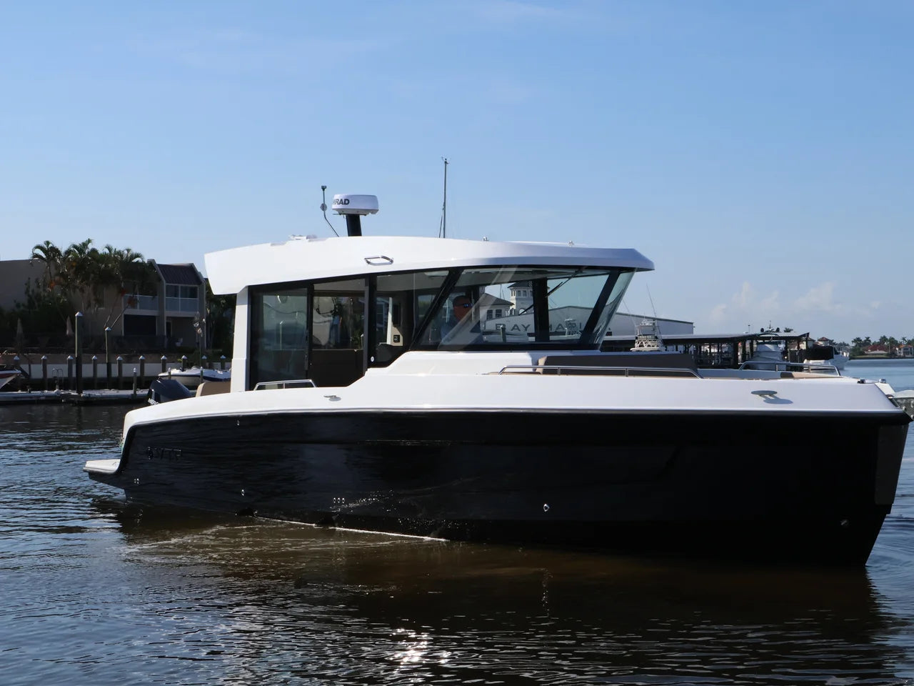 2026 Cruisers Yachts 38 VTR EC 38.0 feet, Naples, Florida #8