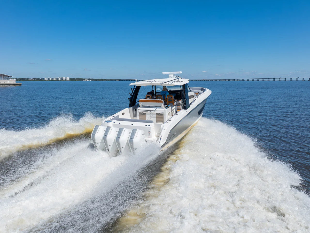 2027 Boston Whaler 420 Outrage 42.0 feet, Clearwater, Florida #55