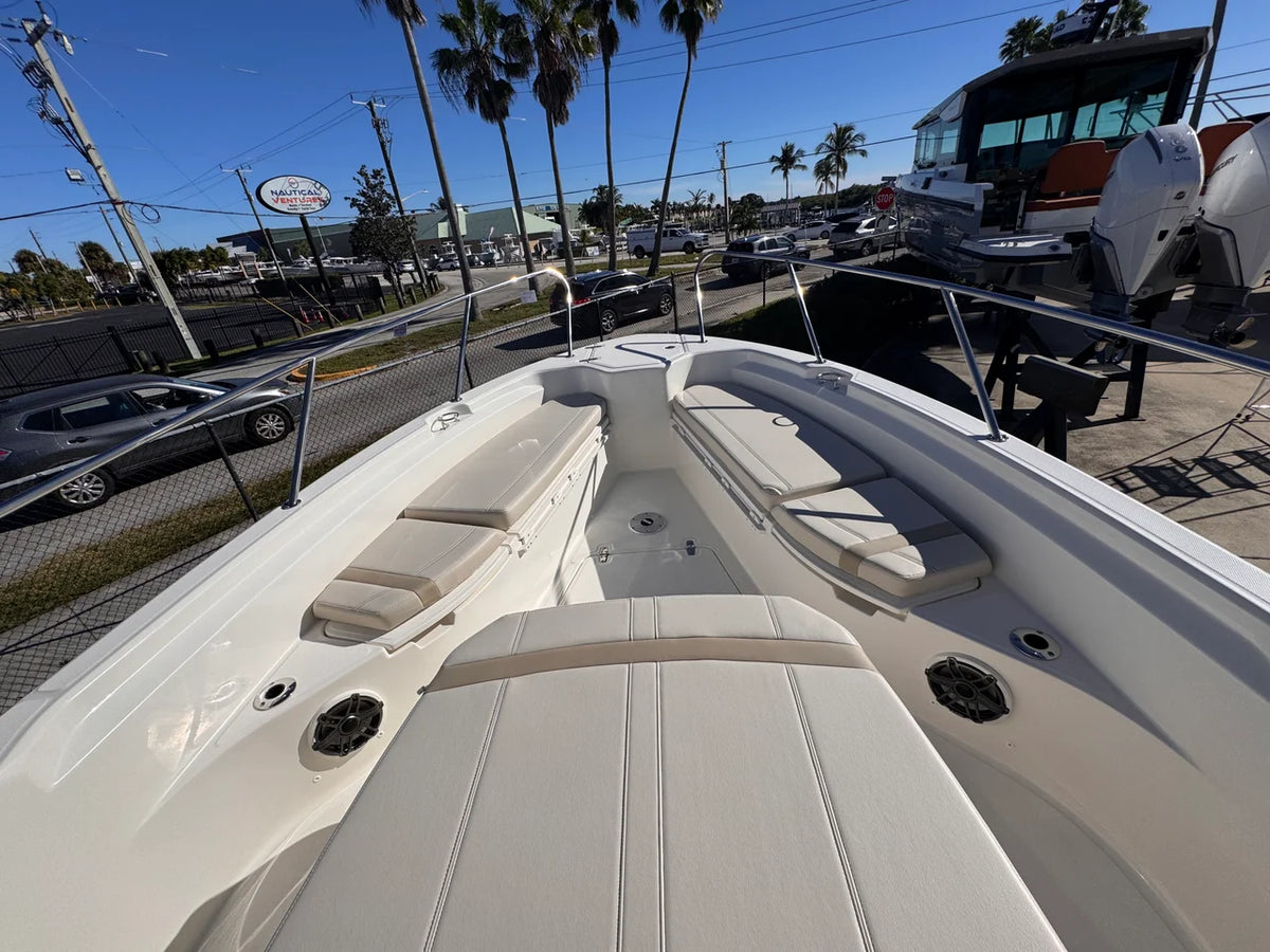2026 Boston Whaler 280 Dauntless 28.0 feet, Stuart, Florida #25