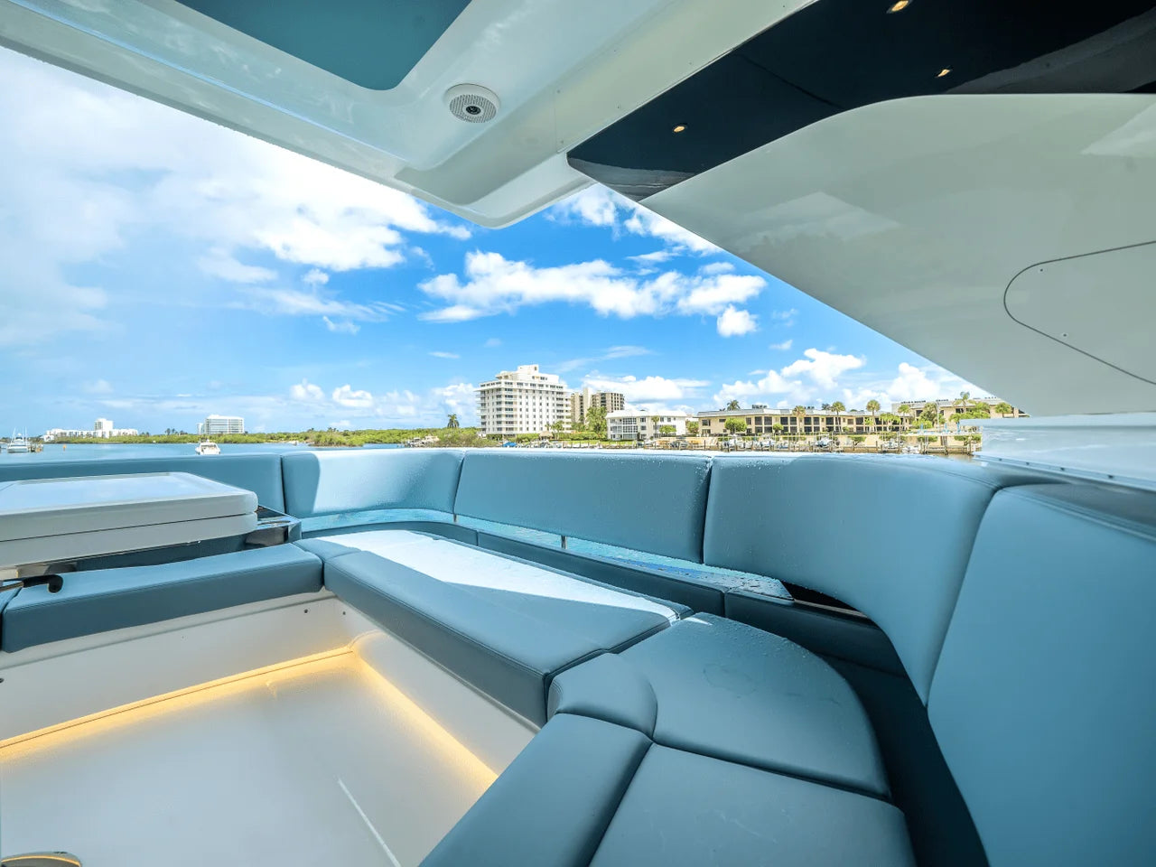2026 Cruisers Yachts 57 FLY 57.0 feet, Jupiter, Florida #71