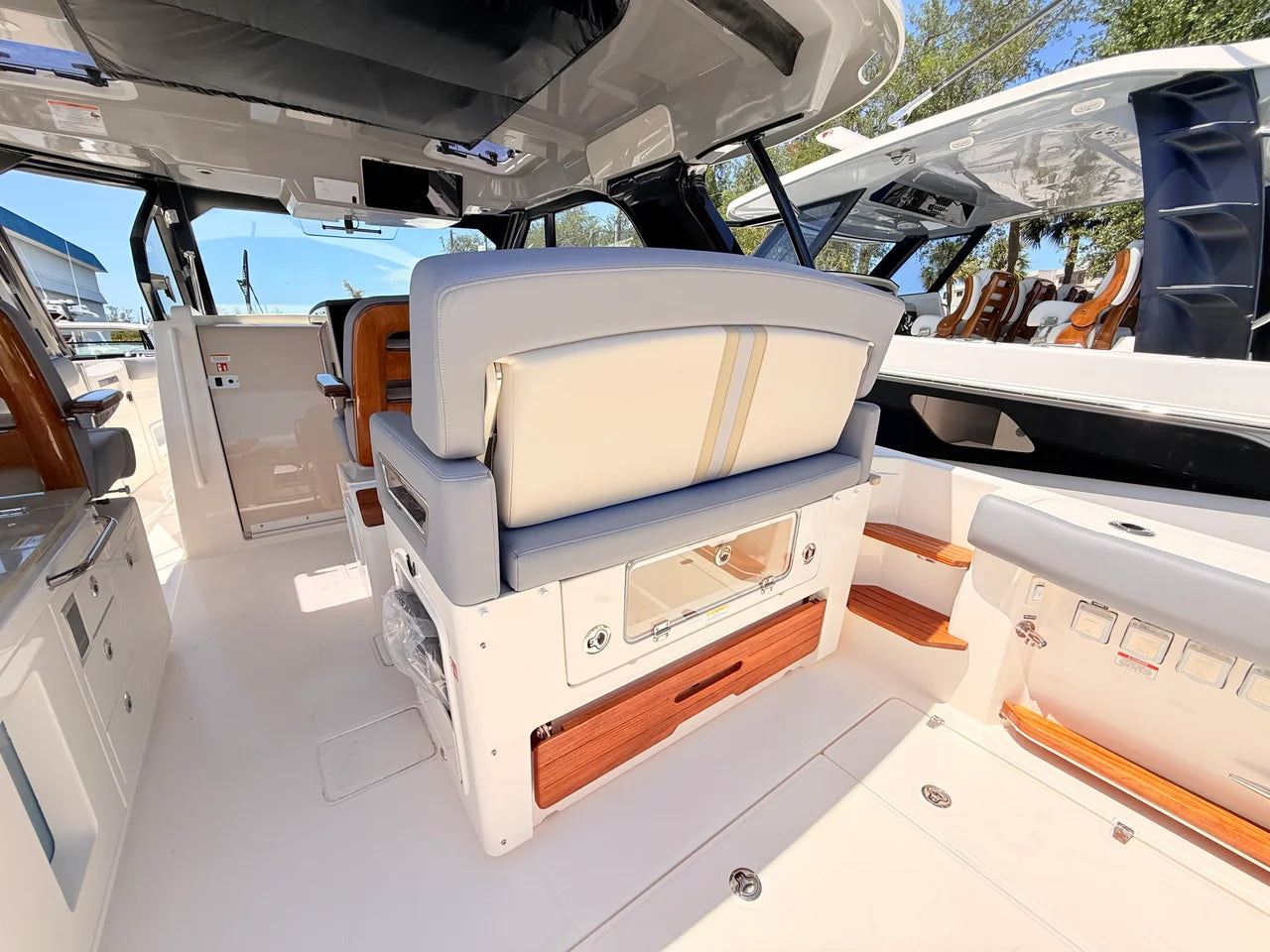 2026 Boston Whaler 380 Realm 38.0 feet, St Petersburg, FL #33