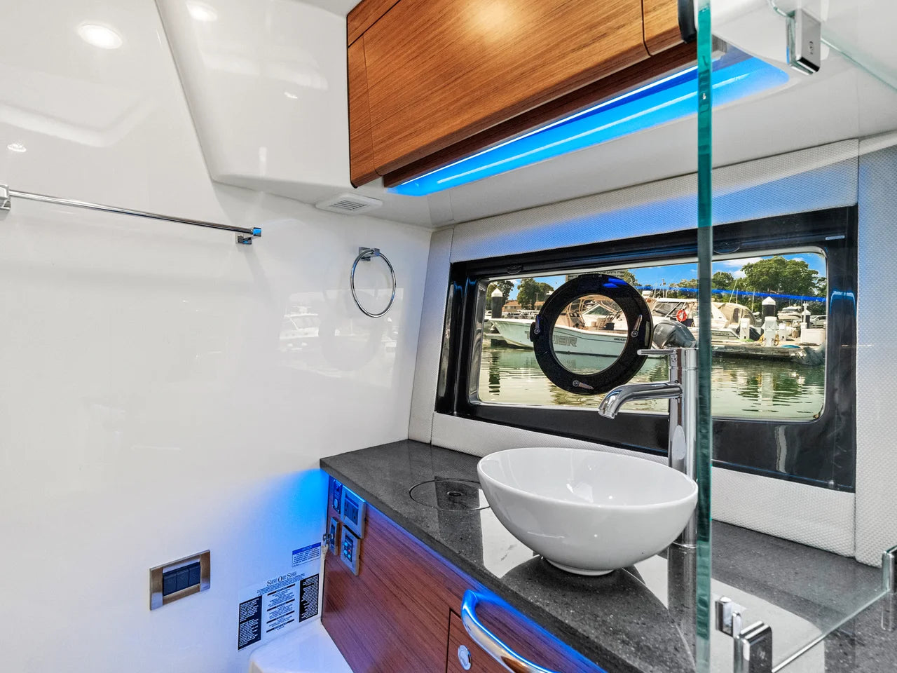 2026 Boston Whaler 405 Conquest 40.0 feet, Quincy, MA #40
