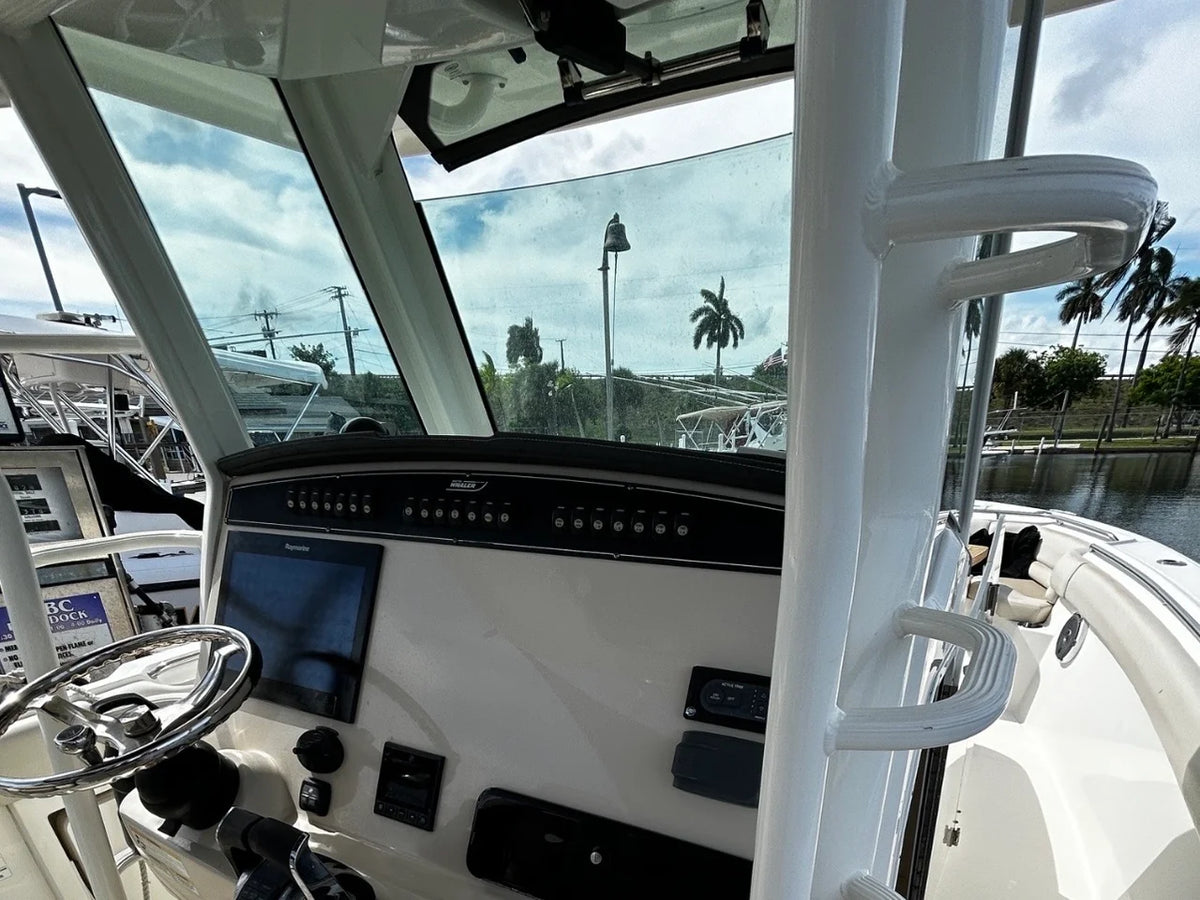 2018 Boston Whaler 330 OUTRAGE 33.0 feet, Ft. Lauderdale, FL #14