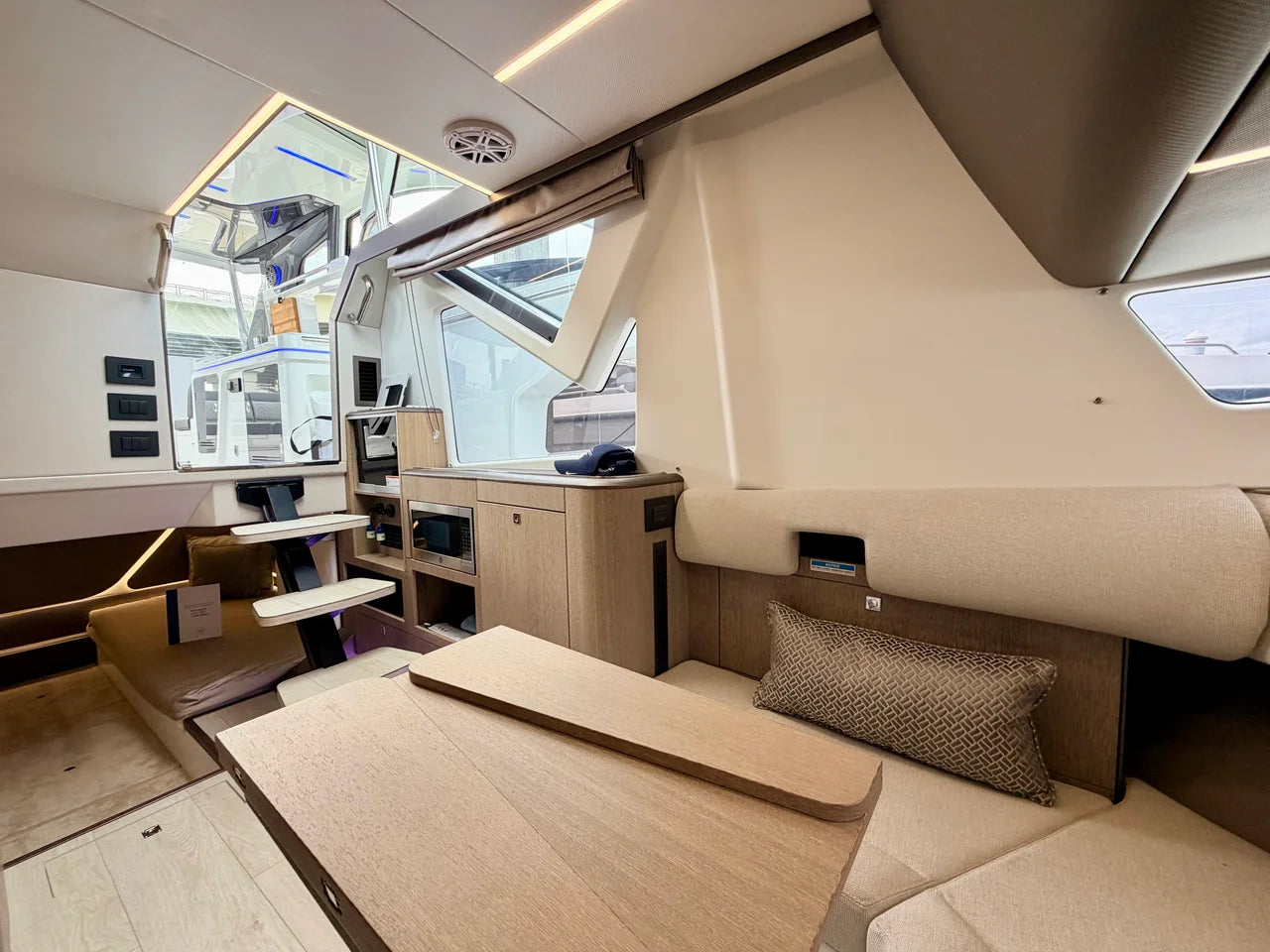 2025 Galeon 375 GTO 37.0 feet, Jupiter, Florida #37