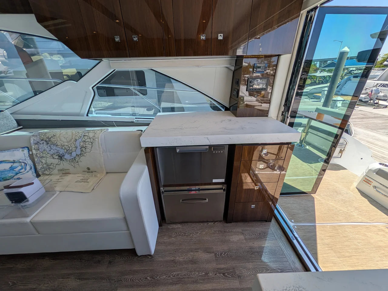 2022 Cruisers Yachts 54 Cantius 54.0 feet, Grasonville, MD #126