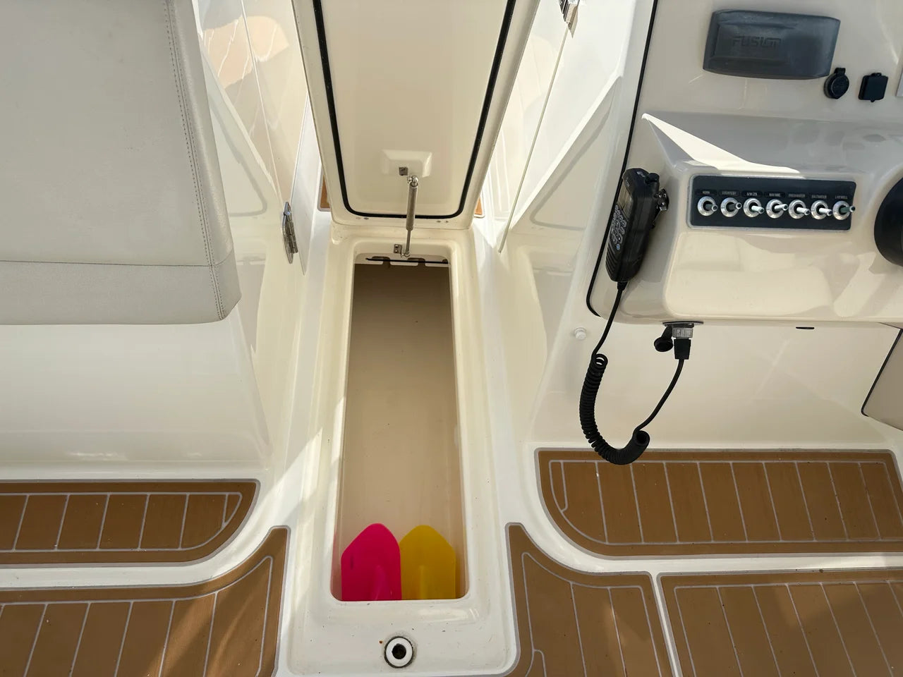 2017 Boston Whaler 270 VANTAGE 28.0 feet, Thunderbolt, GA #20