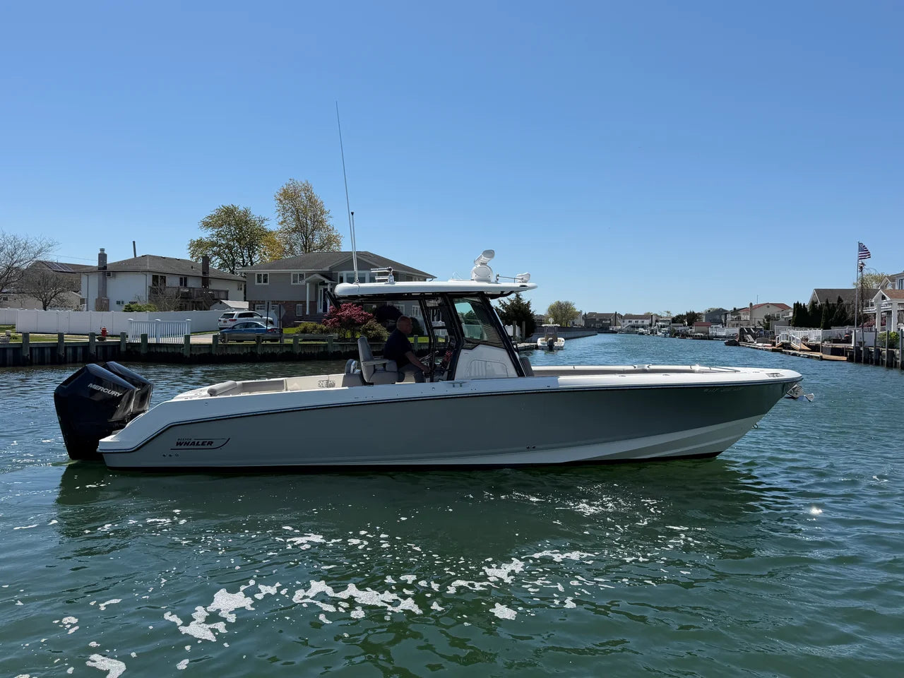 2024 Boston Whaler 330 OUTRAGE 33.0 feet, Huntington, NY #2