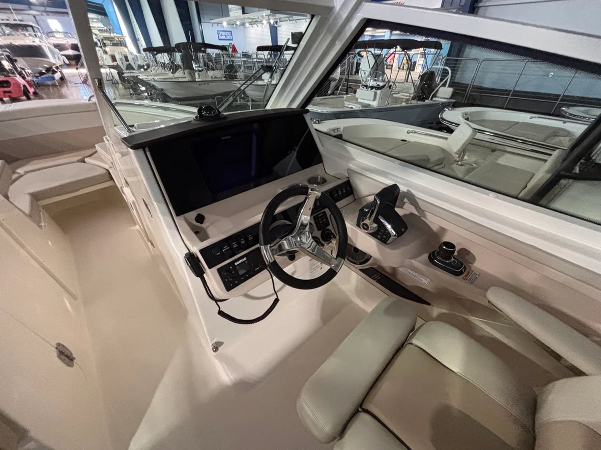 2027 Boston Whaler 280 Vantage 28.0 feet, Clearwater, Florida #22
