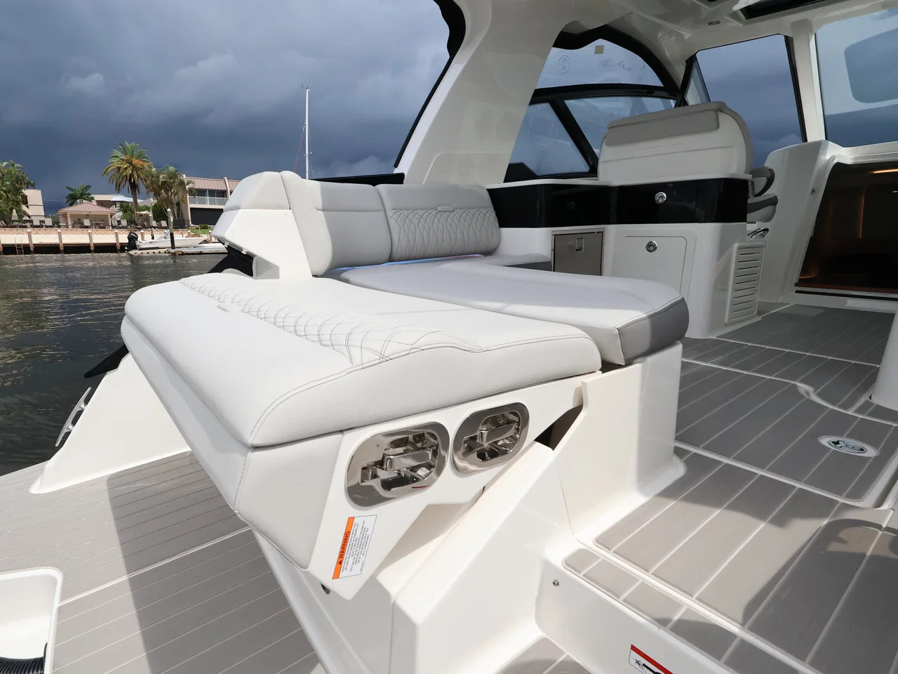 2026 Sea Ray Sundancer 370 Outboard 37.0 feet, Naples, Florida #36