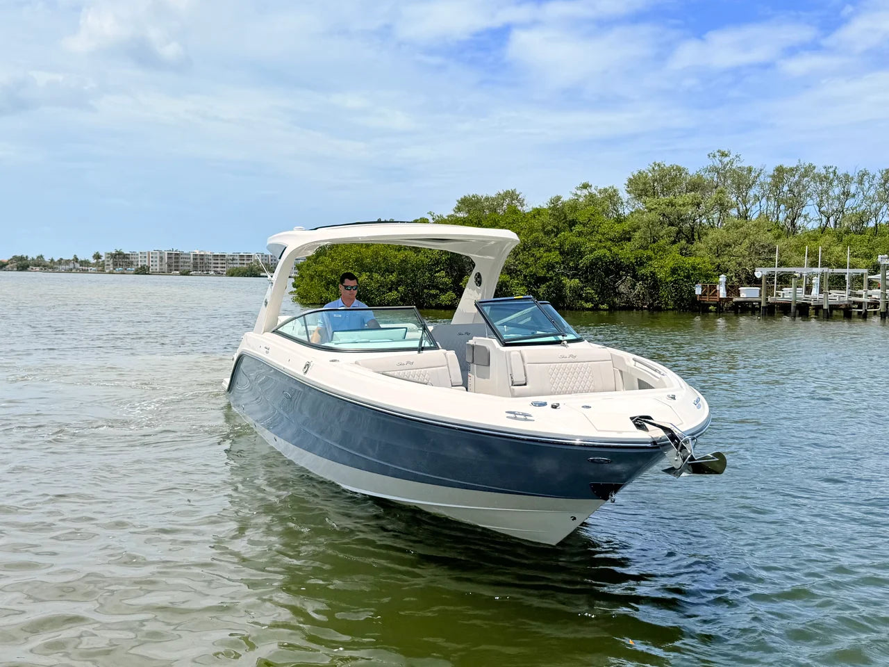 2026 Sea Ray SLX 310 Outboard 31.0 feet, St Petersburg, FL #3