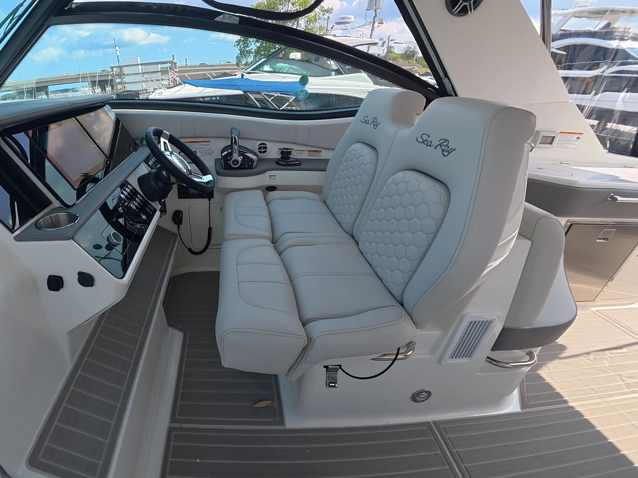 2026 Sea Ray Sundancer 320 Outboard 32.0 feet, Brick Township, New Jersey #14