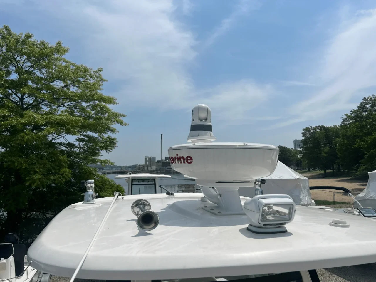 2022 Boston Whaler 250 OUTRAGE 25.0 feet, Quincy, MA #11