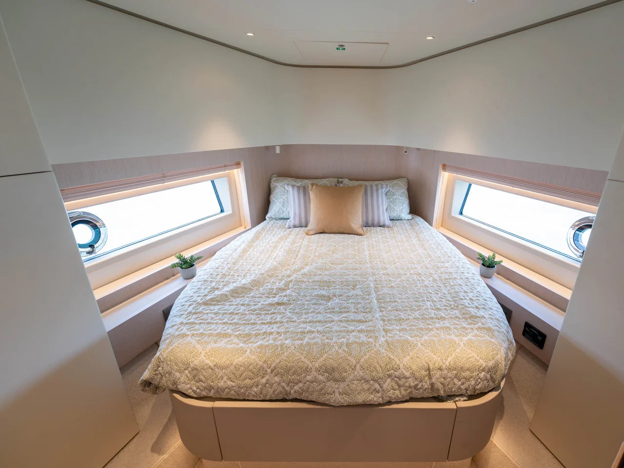 2025 Azimut Seadeck 6 60.0 feet, Wrightsville Beach, North Carolina #52