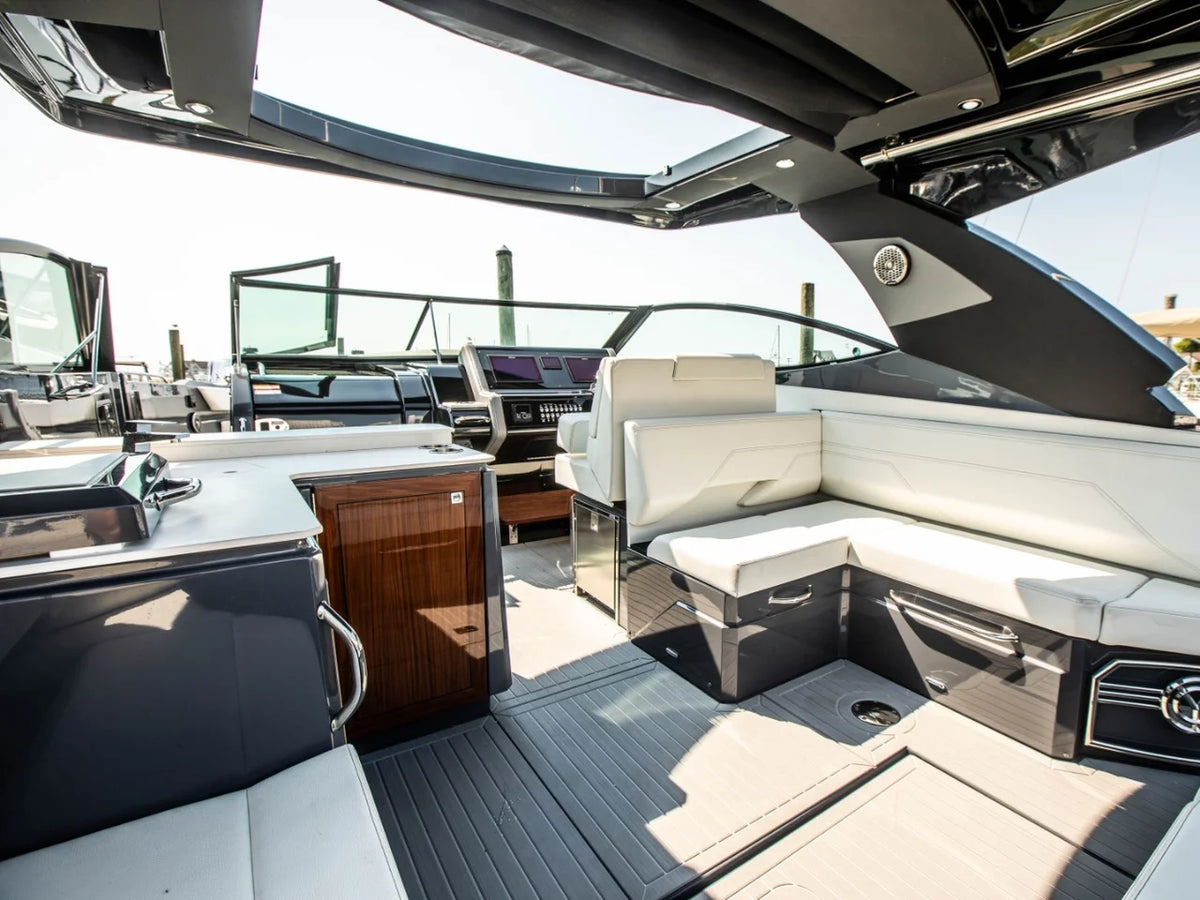 2024 Cruisers Yachts 38 GLS-OB SB 38.0 feet, Somers Point, New Jersey #26