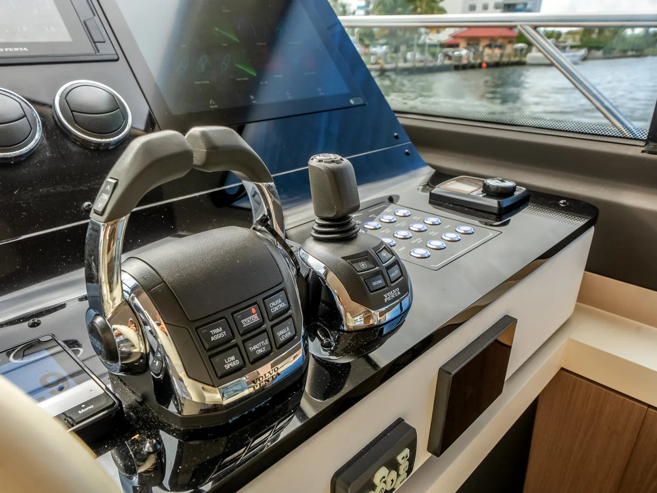 2022 Azimut 60 FLY 60.0 feet, Hollywood, Florida #53