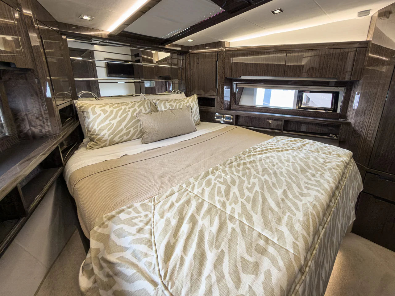 2022 Galeon 550 Fly 55.0 feet, Fort Myers, FL #33