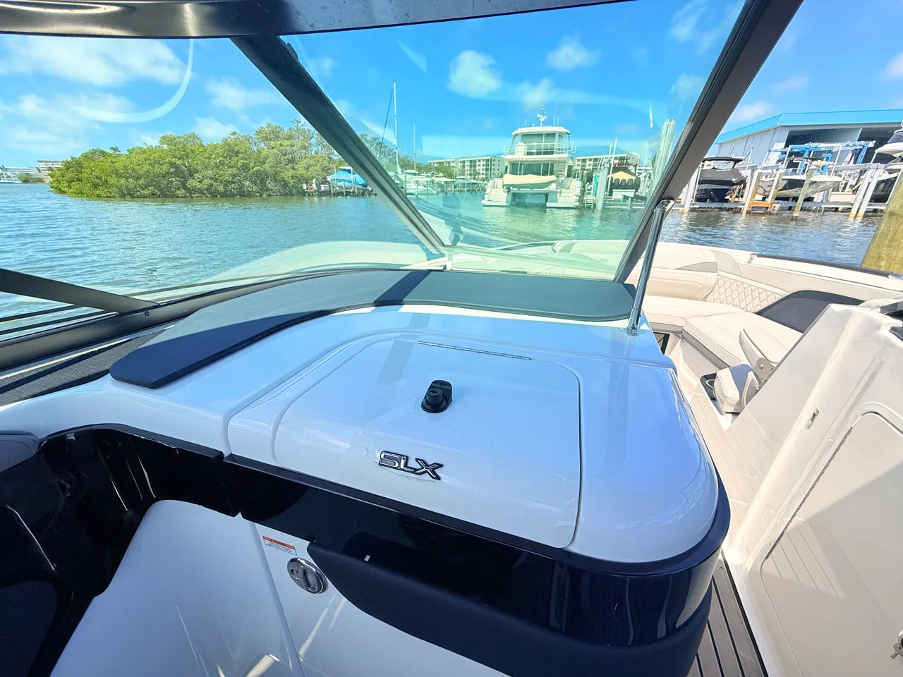2026 Sea Ray SLX 280 Outboard 28.0 feet, St. Petersburg, Florida #60