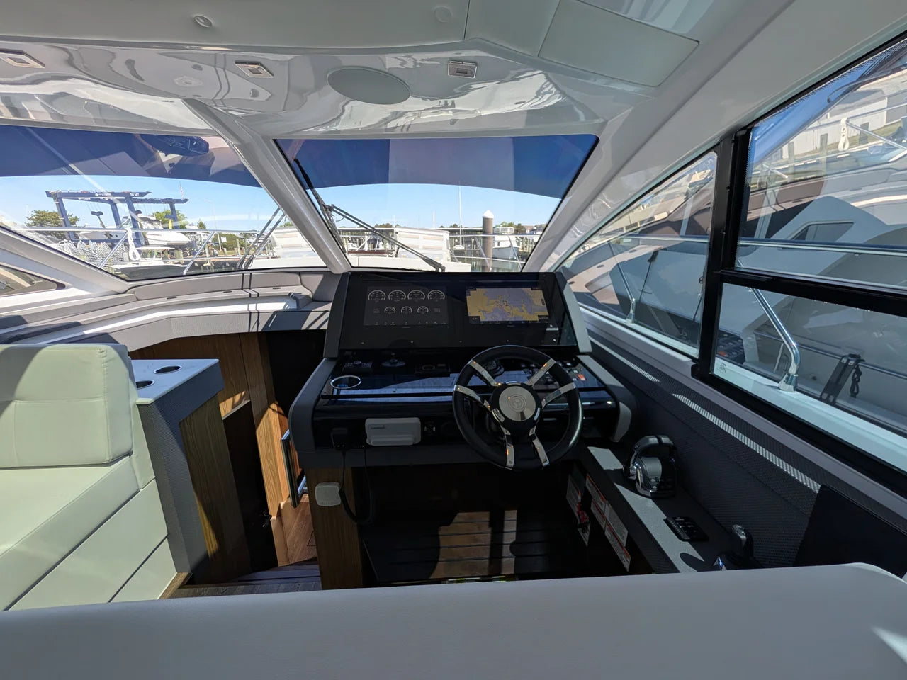2022 Cruisers Yachts 54 Cantius 54.0 feet, Grasonville, MD #98