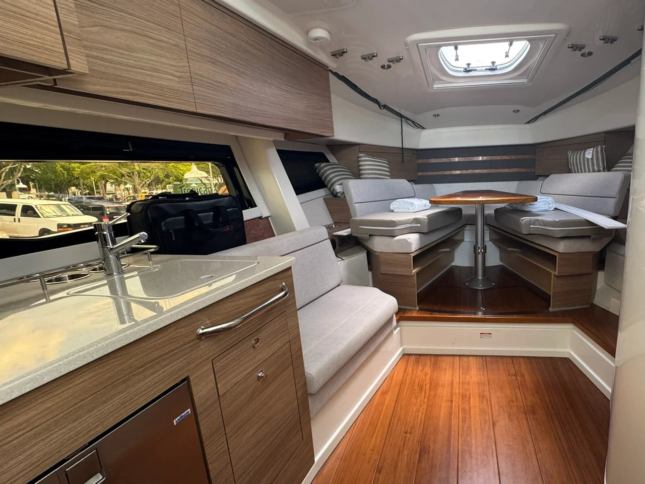 2025 Boston Whaler 365 Conquest 36.0 feet, Naples, Florida #51