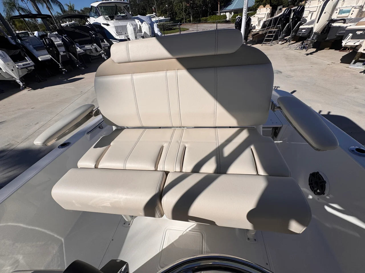 2026 Boston Whaler 250 Dauntless 25.0 feet, Stuart, Florida #20