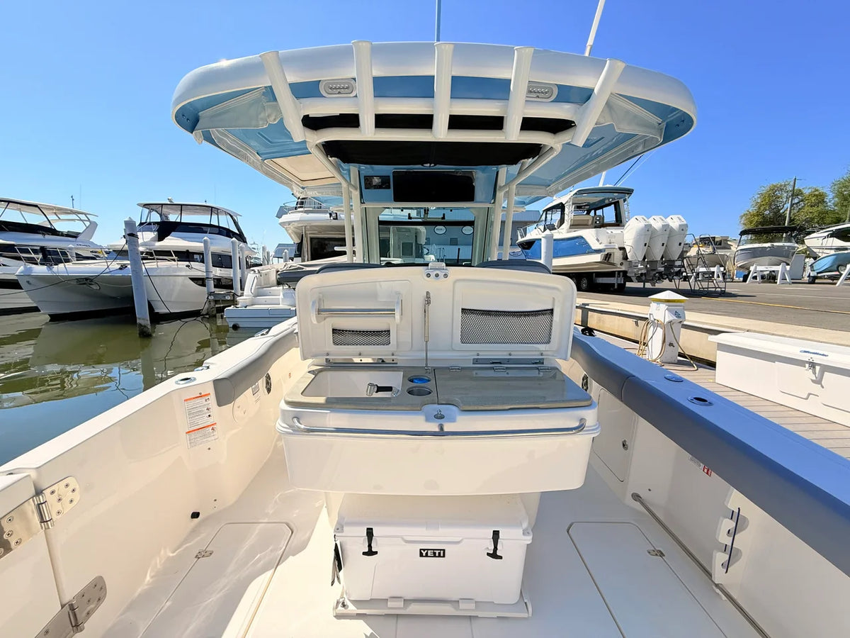 2026 Boston Whaler 330 Outrage 33.0 feet, St Petersburg, FL #47