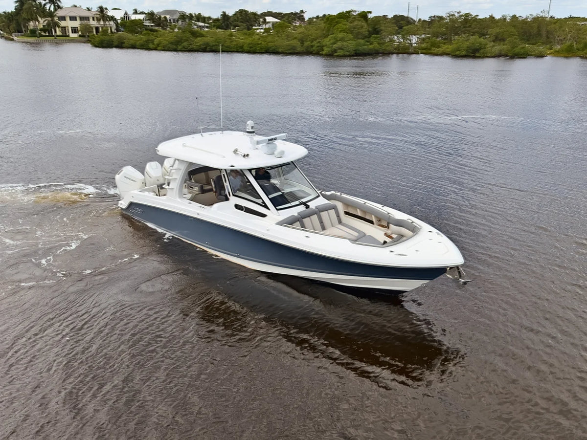 2025 Boston Whaler 350 REALM 35.0 feet, Stuart, Florida #10