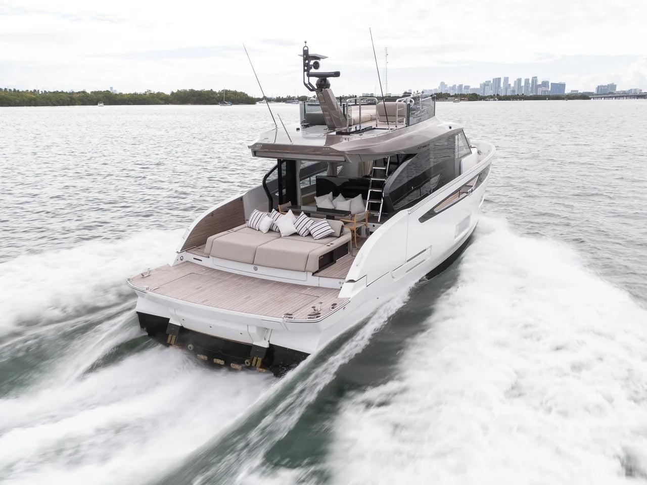 2026 Azimut Seadeck 6 57.0 feet, Miami, FL #13