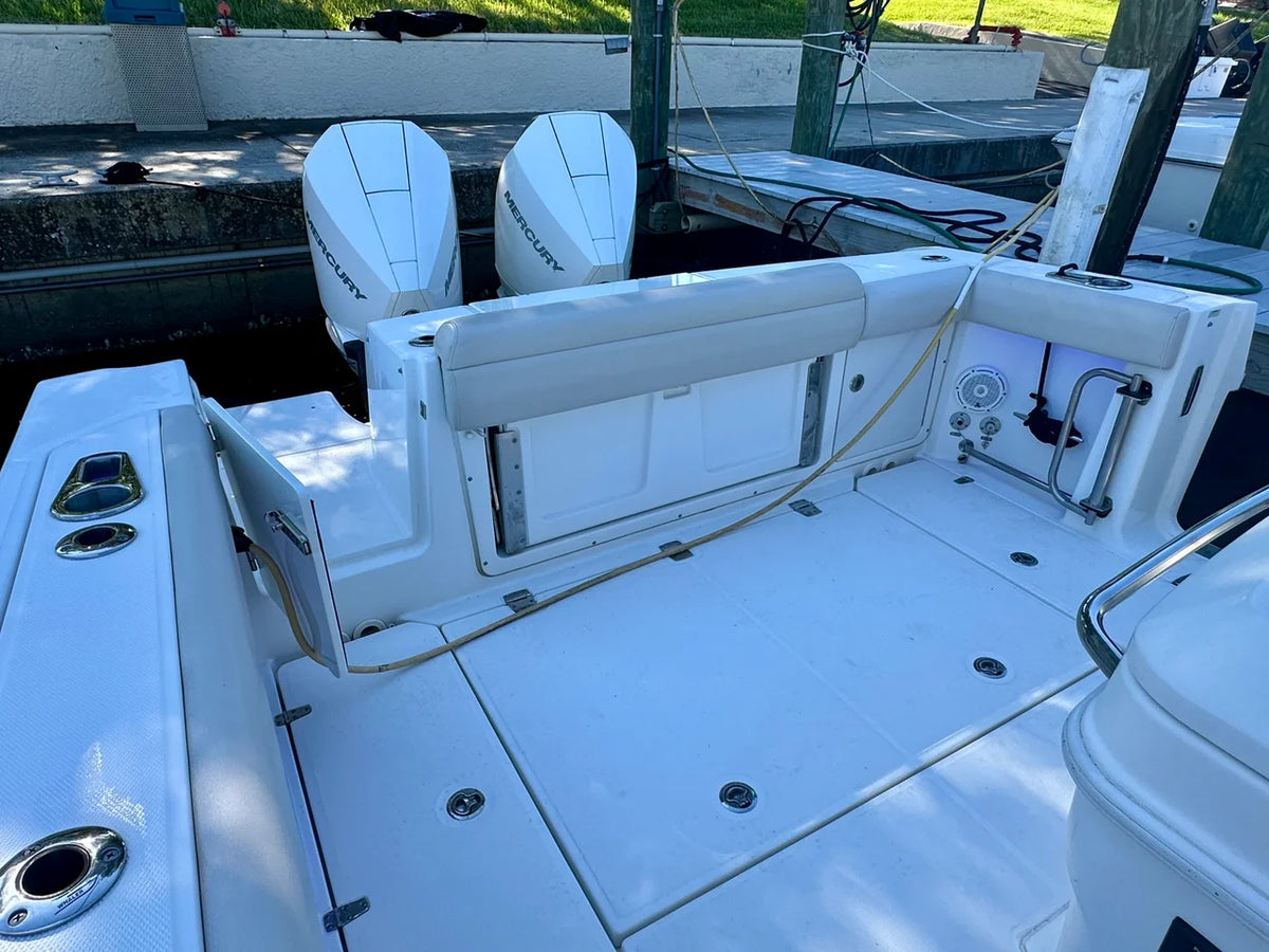 2021 Boston Whaler 330 OUTRAGE 33.0 feet, Fort Myers, FL #11