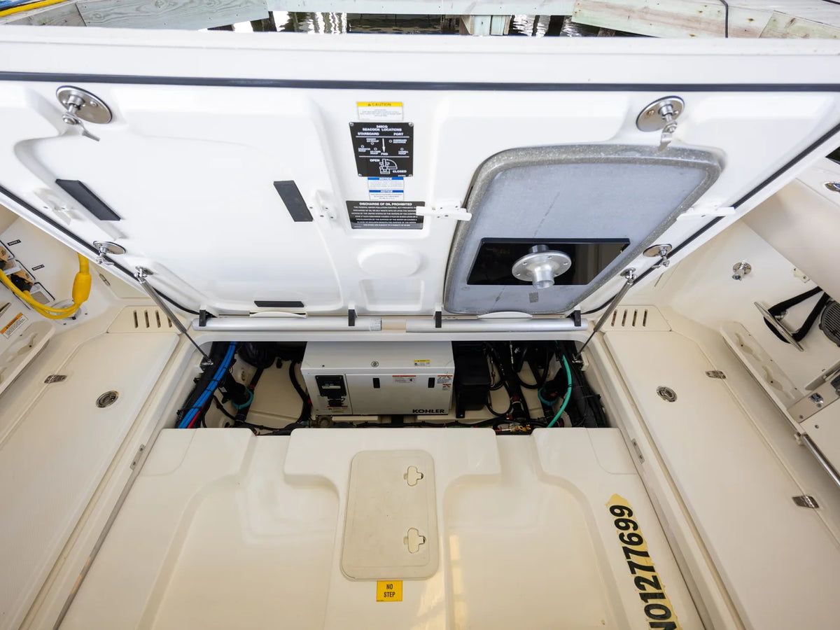 2017 Boston Whaler 345 CONQUEST 33.0 feet, Seabrook, TX #40