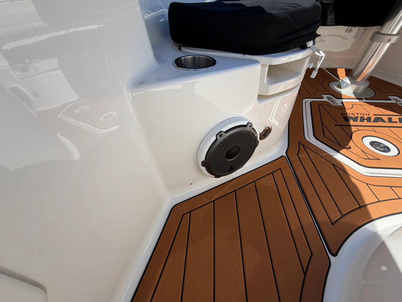 2021 Boston Whaler 380 OUTRAGE 38.0 feet, Huntington, NY #43