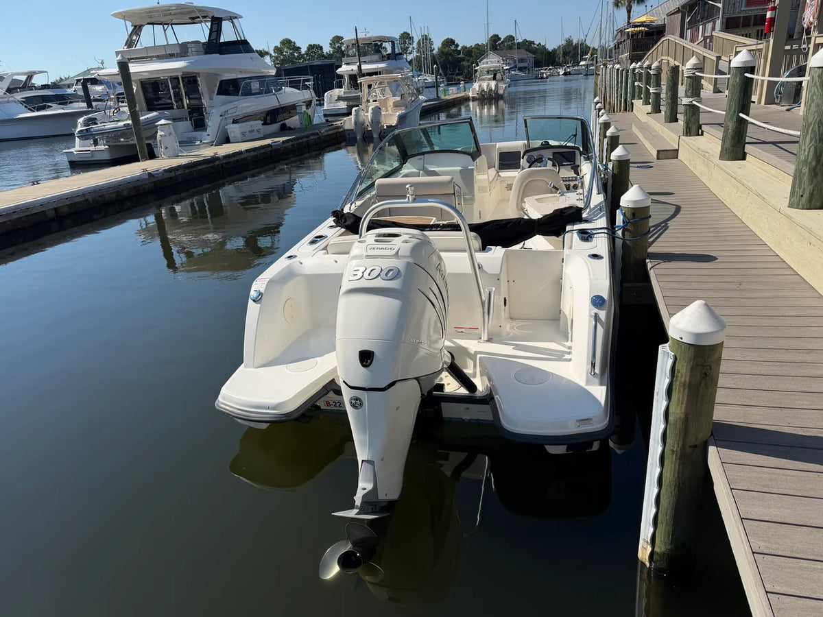 2017 Boston Whaler 230 VANTAGE 23.0 feet, Pensacola, Florida #4