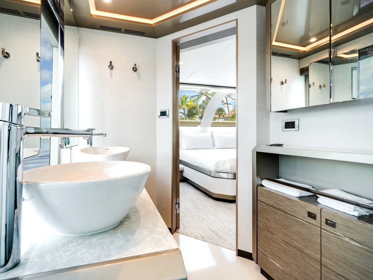 2025 Ocean Alexander 27R 88.0 feet, Fort Lauderdale, FL #52