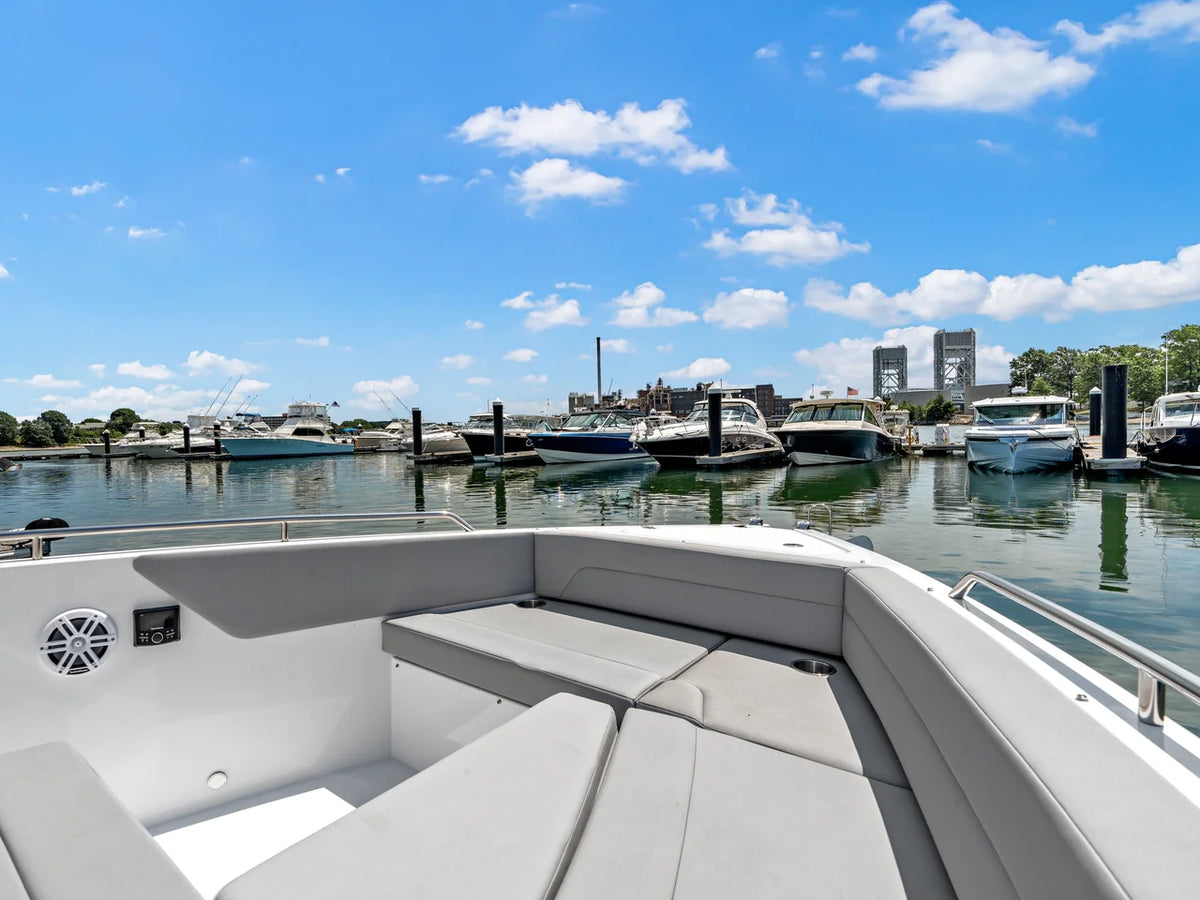 2026 Cruisers Yachts 38 VTR 38.0 feet, Quincy, MA #33