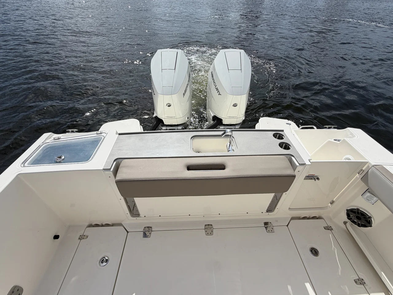 2027 Boston Whaler 330 Vantage 33.0 feet, Pompano Beach, Florida #31