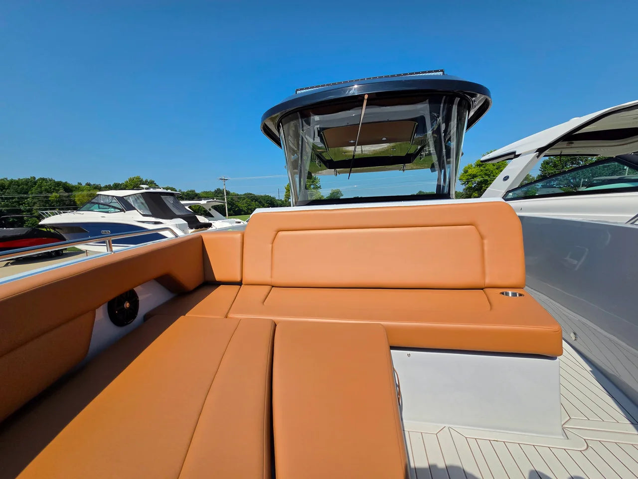 2027 Cruisers Yachts 38 VTR 38.0 feet, Monkey Island, OK #40