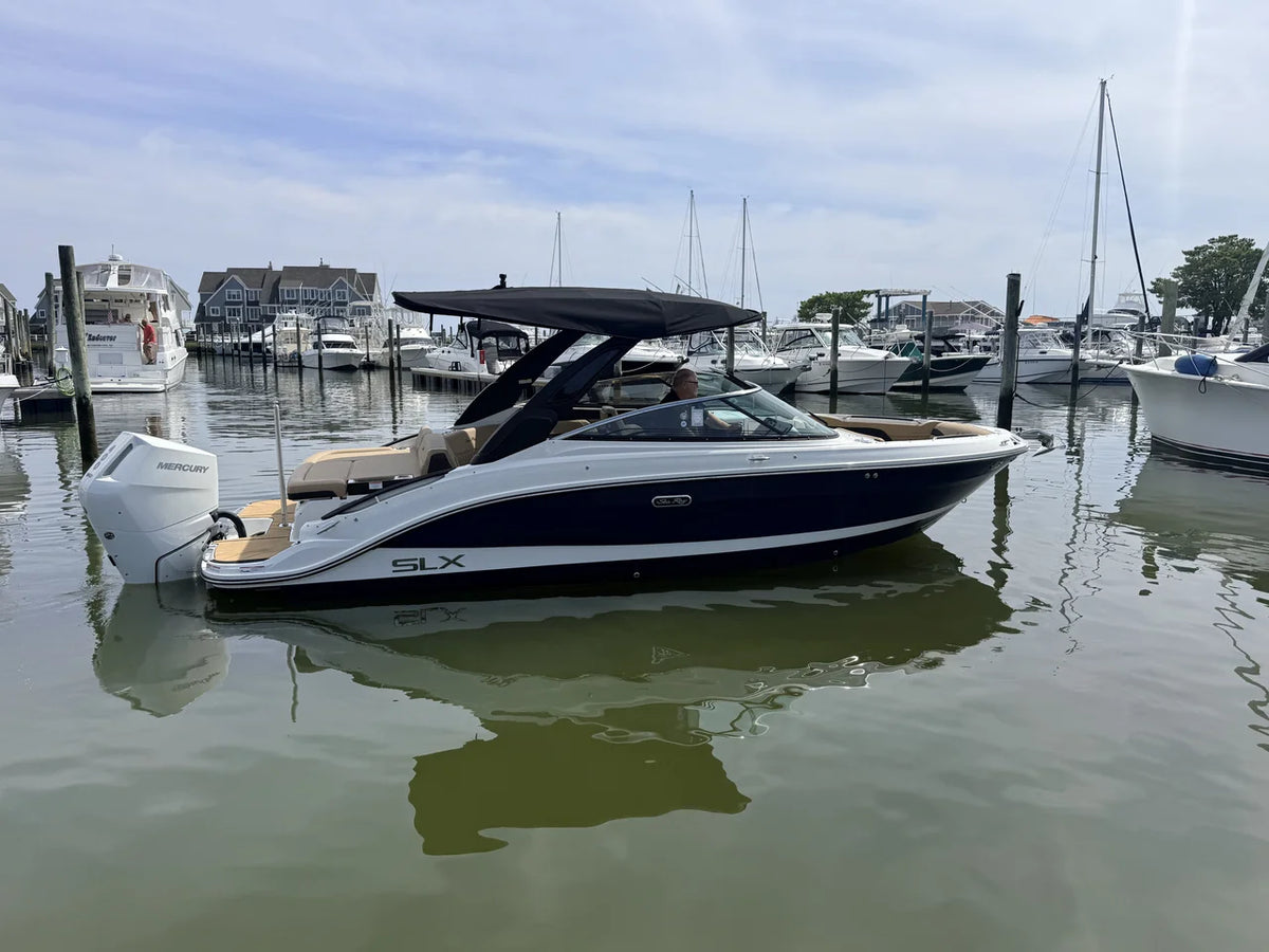 2027 Sea Ray SLX 260 Outboard 26.0 feet, Somers Point, New Jersey #1