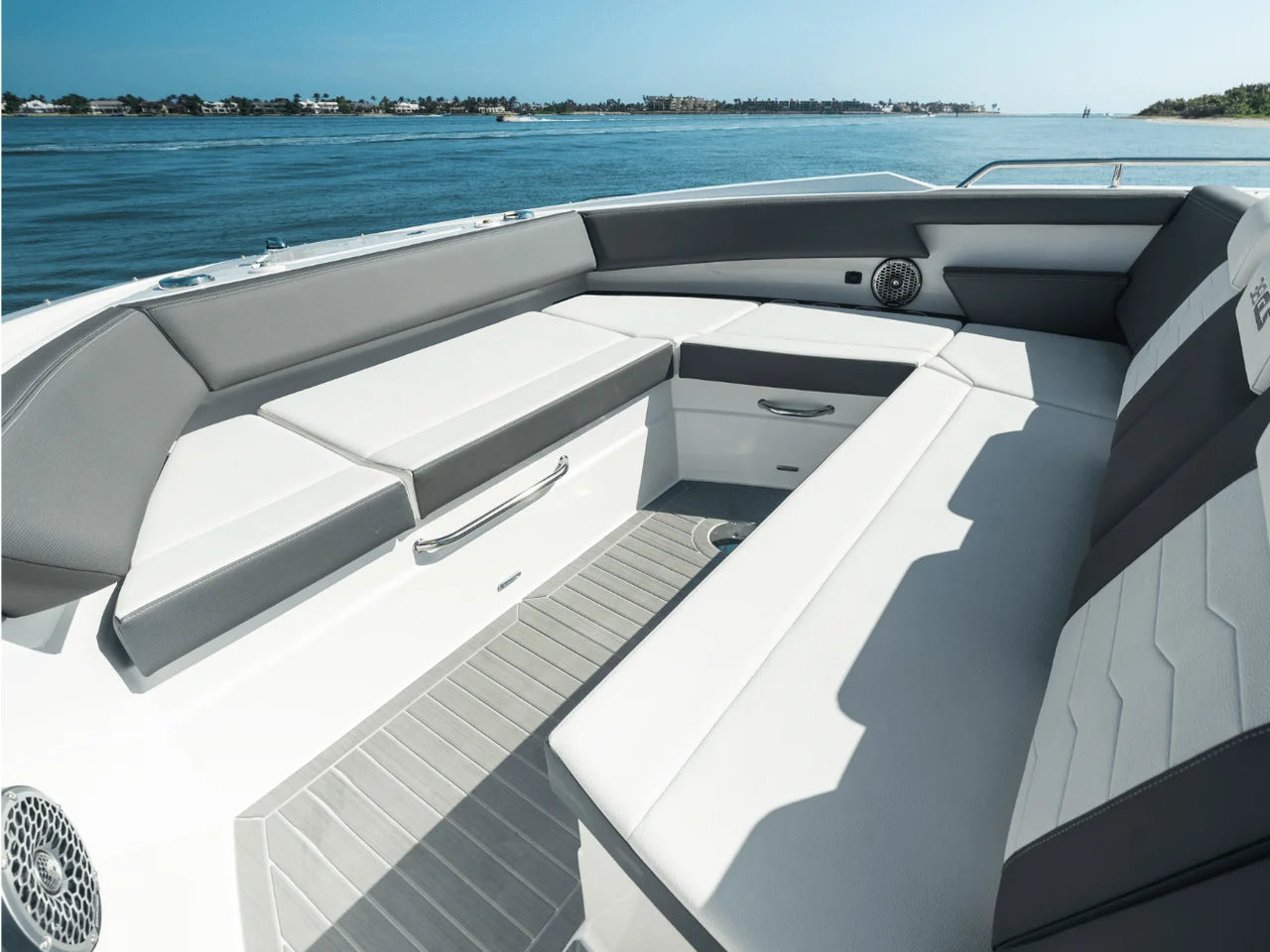 2026 Cruisers Yachts 38 GLS Outboard 38.0 feet, Inuvik, Northwest Territories #91