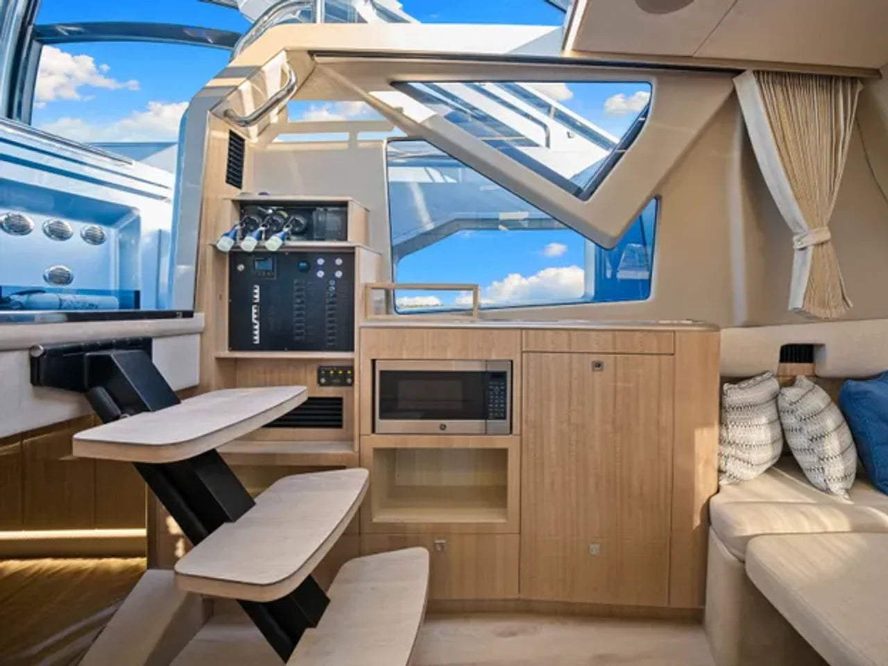 2024 Galeon 375 GTO 37.0 feet, Jupiter, Florida #44