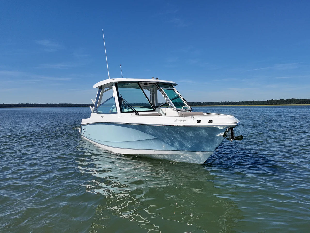 2027 Boston Whaler 330 Vantage 33.0 feet, Thunderbolt, GA #33