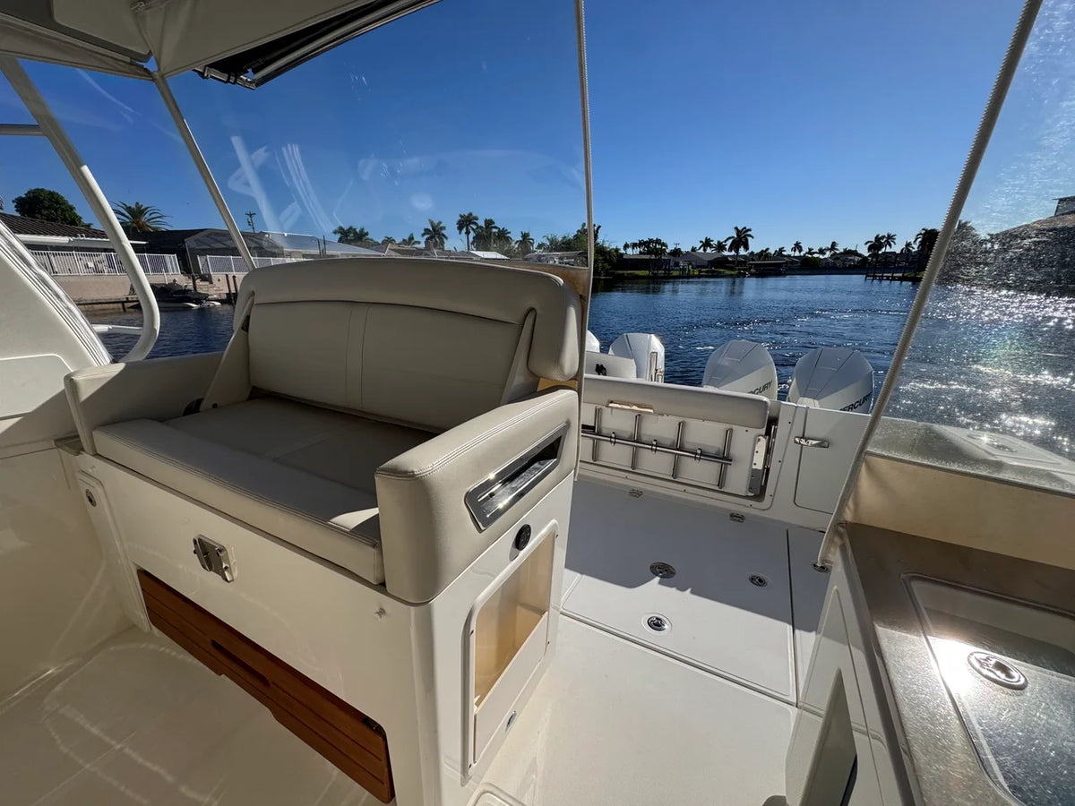 2022 Boston Whaler 380 REALM 38.0 feet, Fort Myers, FL #7