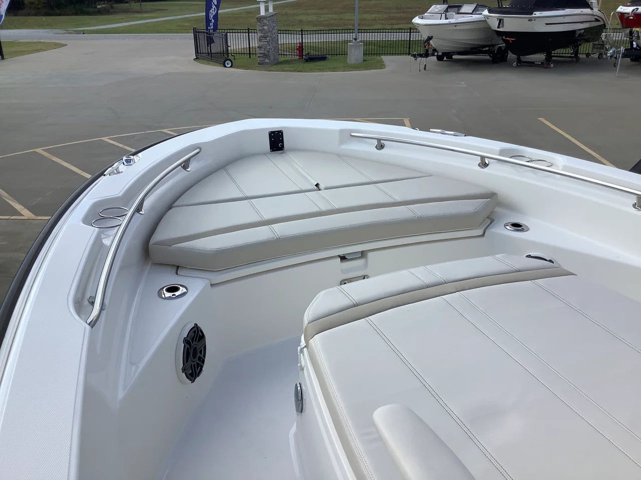 2026 Boston Whaler 220 Dauntless 22.0 feet, Monkey Island, OK #28