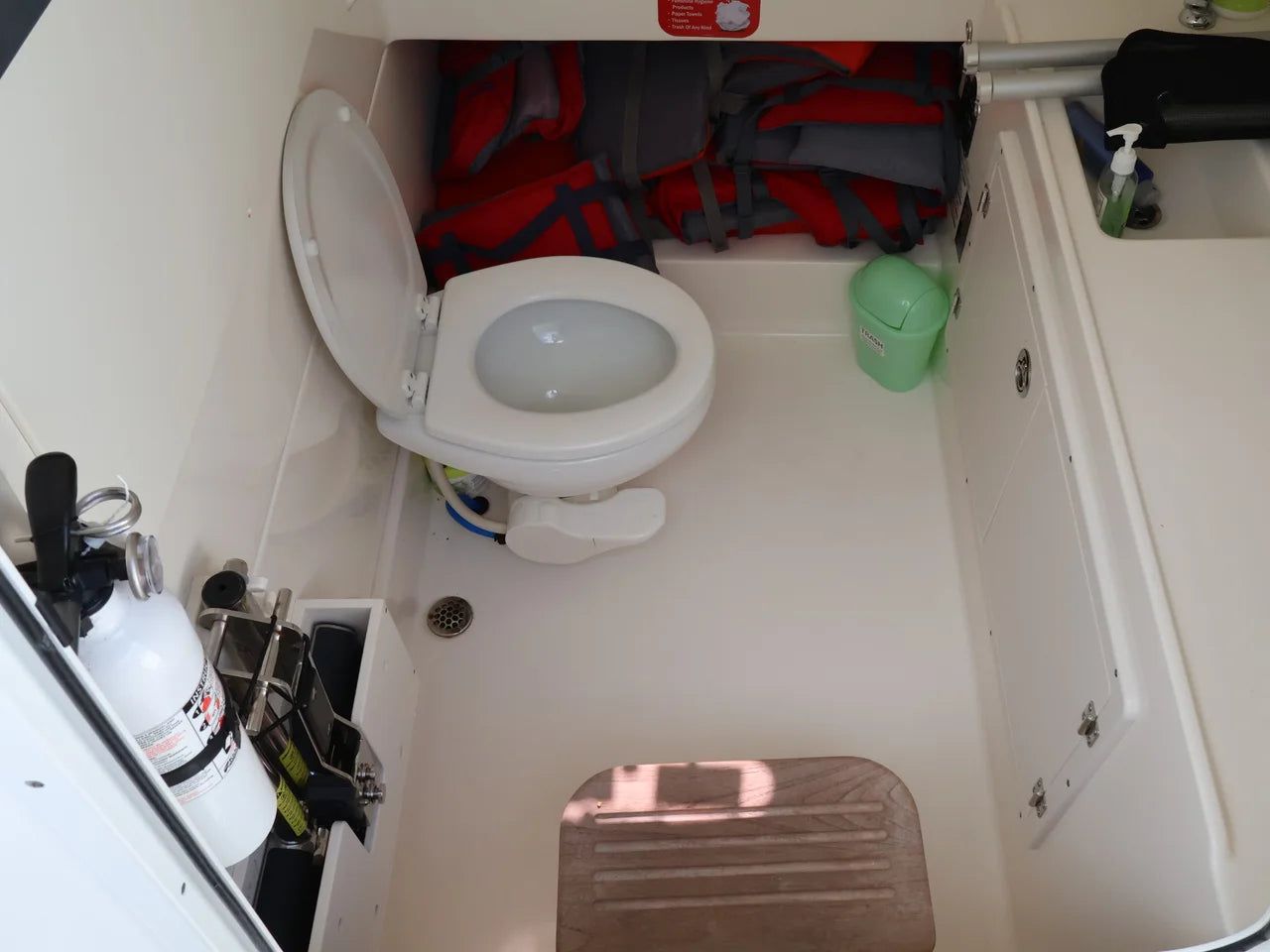 2018 Boston Whaler 330 Outrage 33.0 feet, Naples, Florida #35